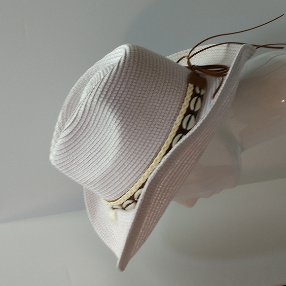 Woven Western Straw Beach Hat Cowrie Cowry Shells Tassels Tinted White Boho - Picture 4 of 15